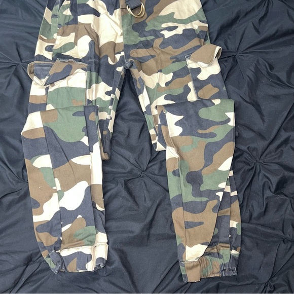Cargo Pants - Picture 2 of 5